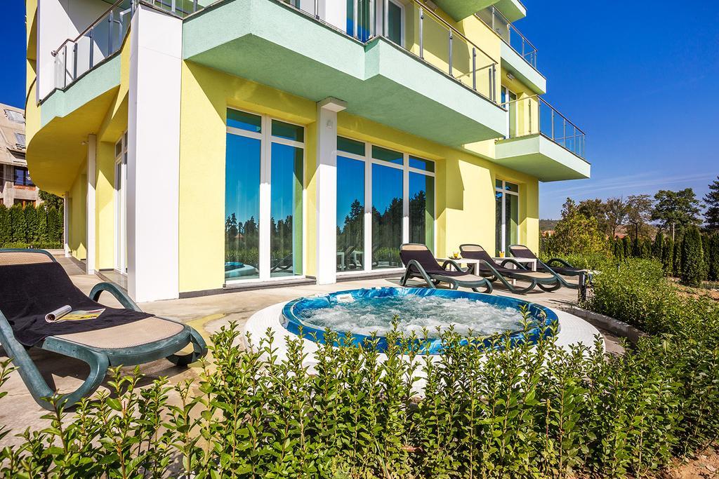 Complex Europe Hotel Dolna Banya Exterior photo