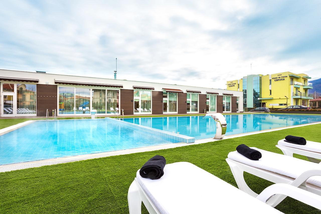Complex Europe Hotel Dolna Banya Exterior photo